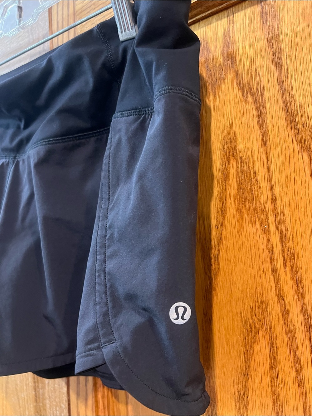 Women’s Black Lululemon Athletica Shorts Lined Zip Pocket Size 8 - Picture 2 of 5